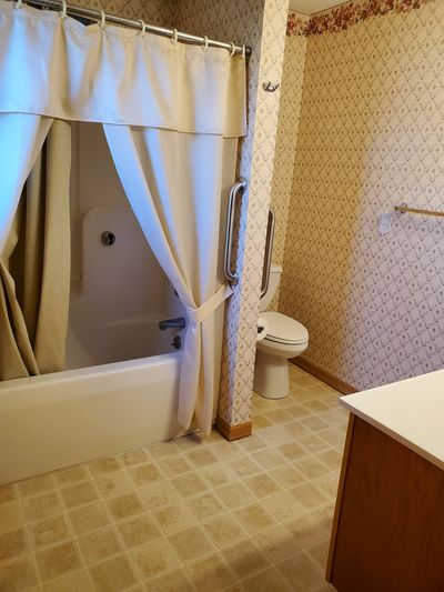 601 Master Bath