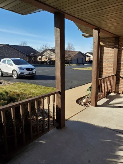 601Front Porch