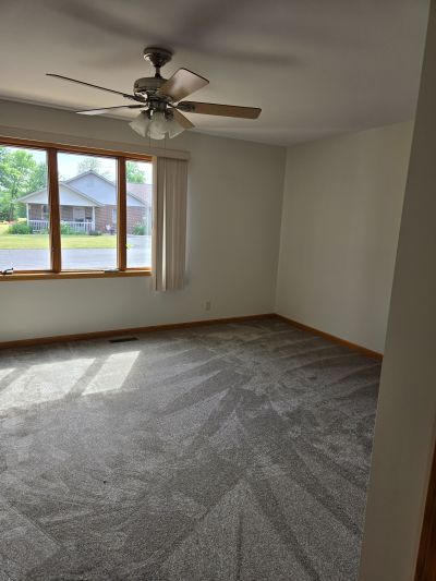 701 Living room 2