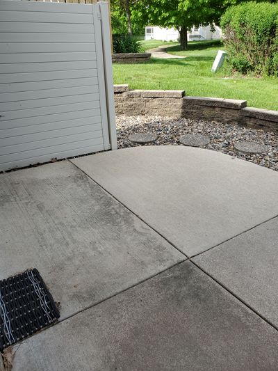 402 Back Patio 2